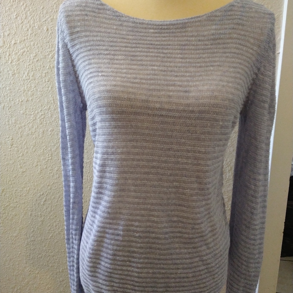 TAHARI blouse size M